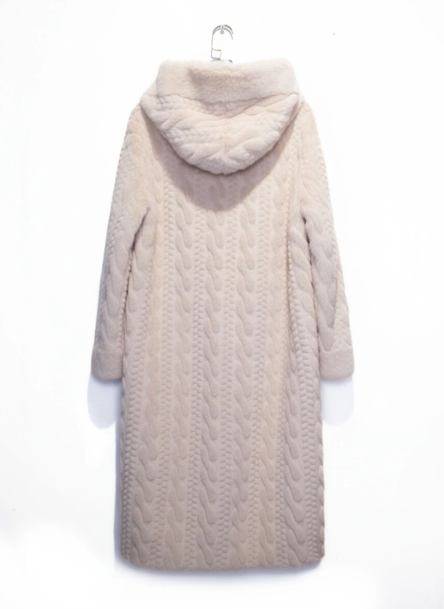 Long twisted faux fur coat with hood – Warm and elegant cocoon style