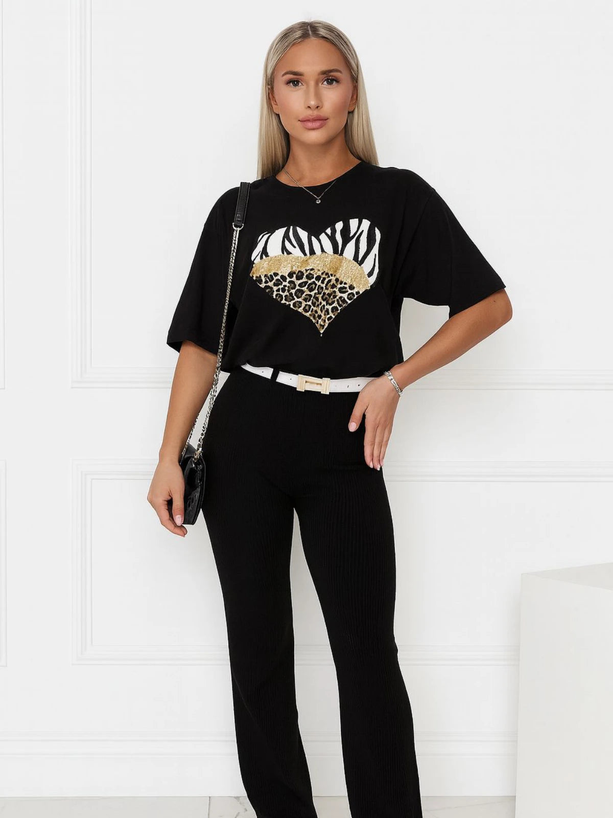 Ladies Tiger/Leopard Heart Oversized Tshirt