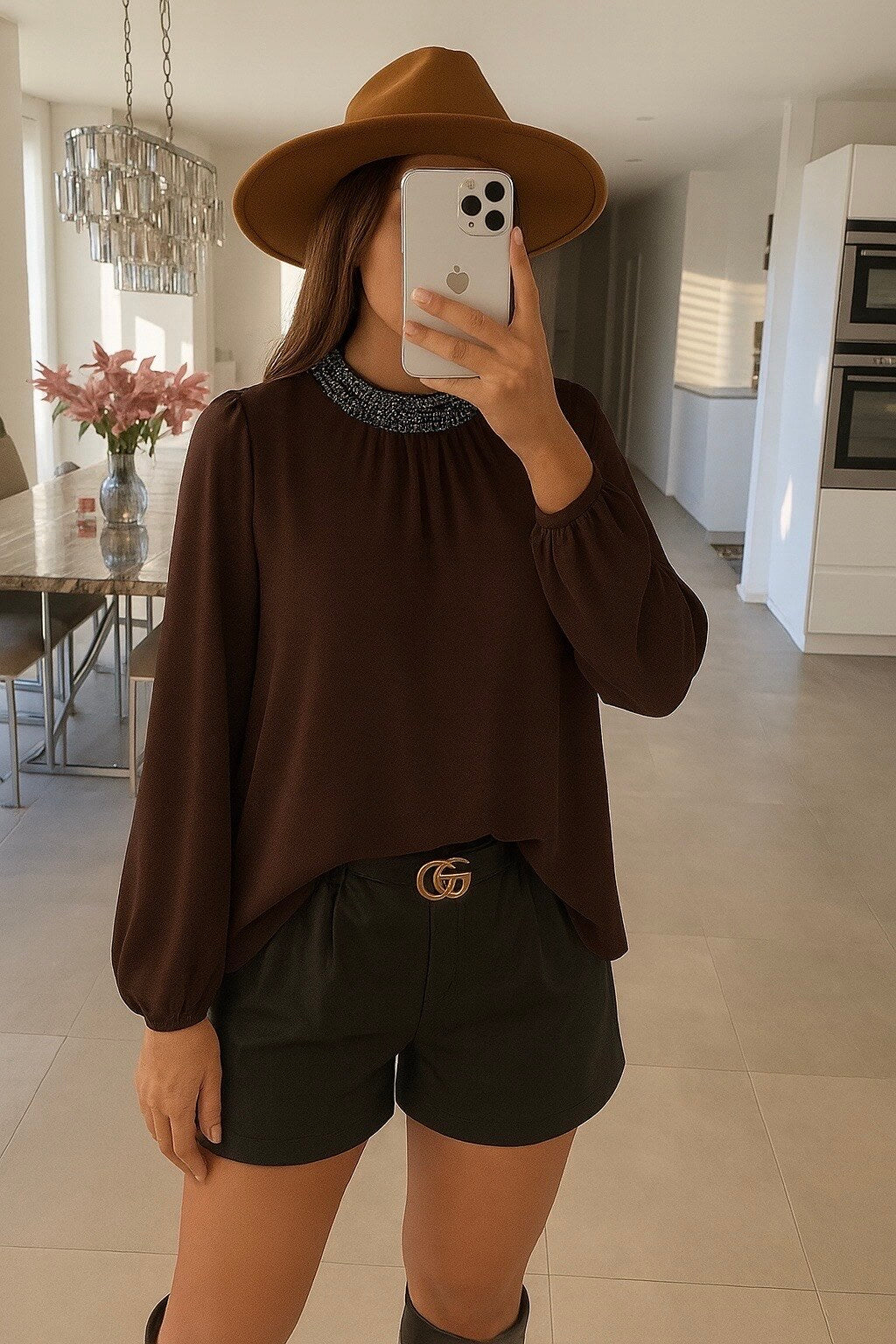 Long-sleeved sequin collar blouse