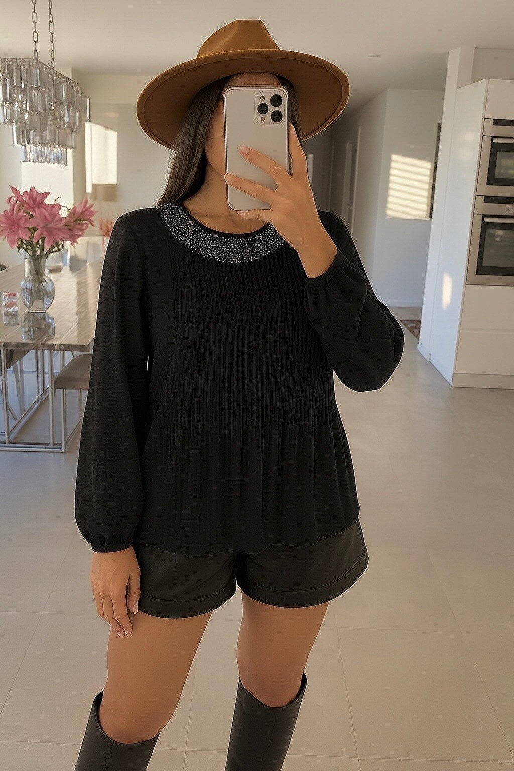 Pleated sequin blouse with lining