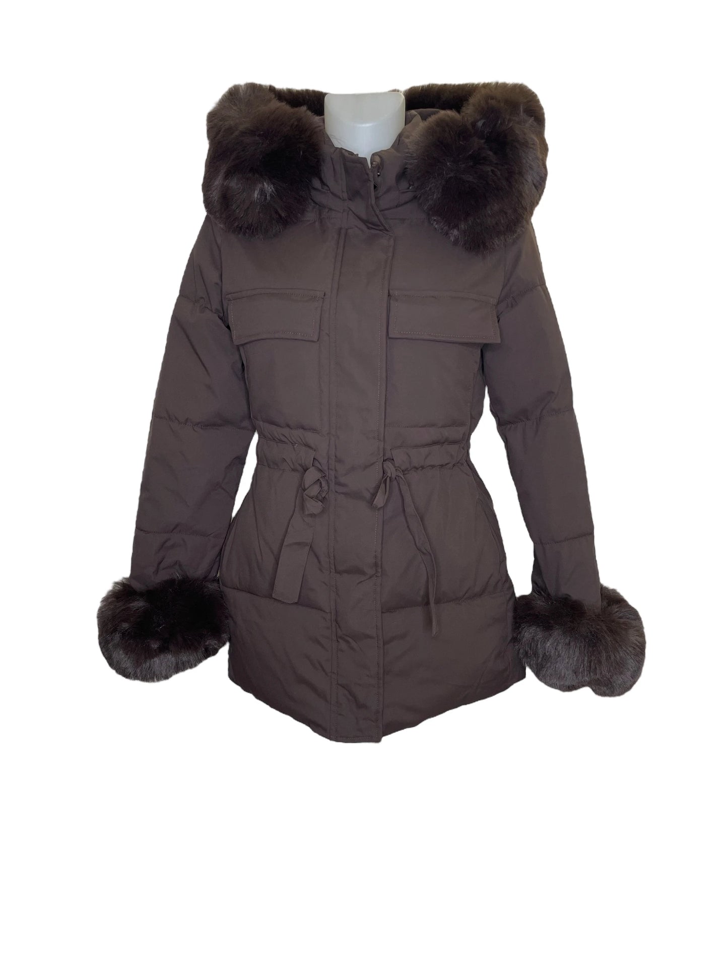 Mid-length down jacket with fur