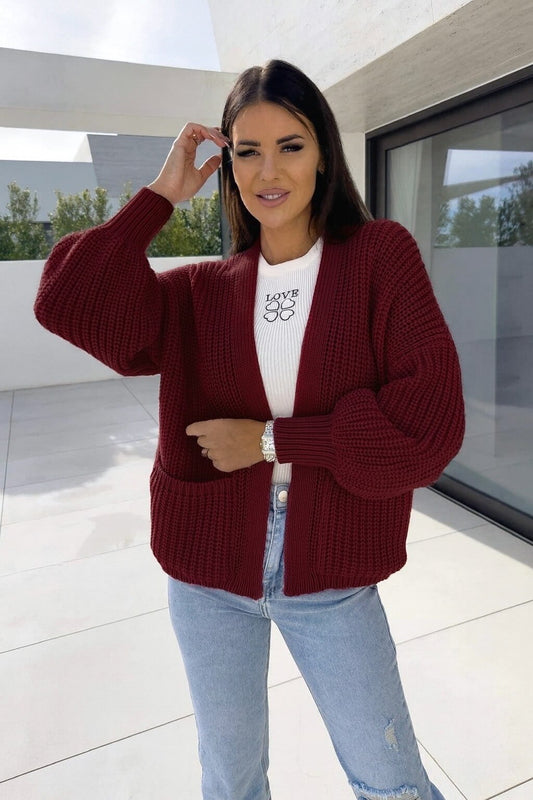 Open vest with knitting pockets