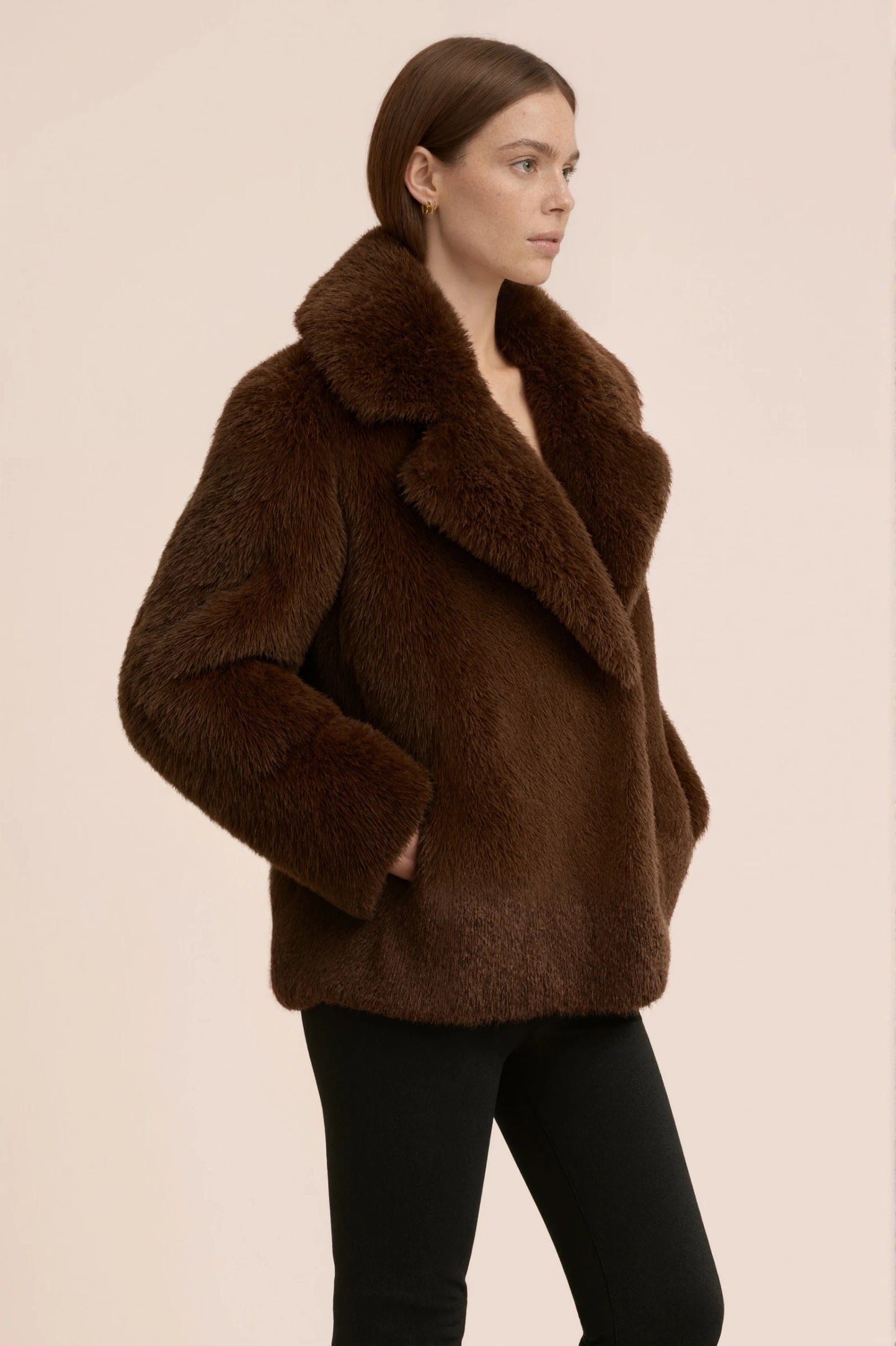 MONROE - Short jacket in premium faux fur