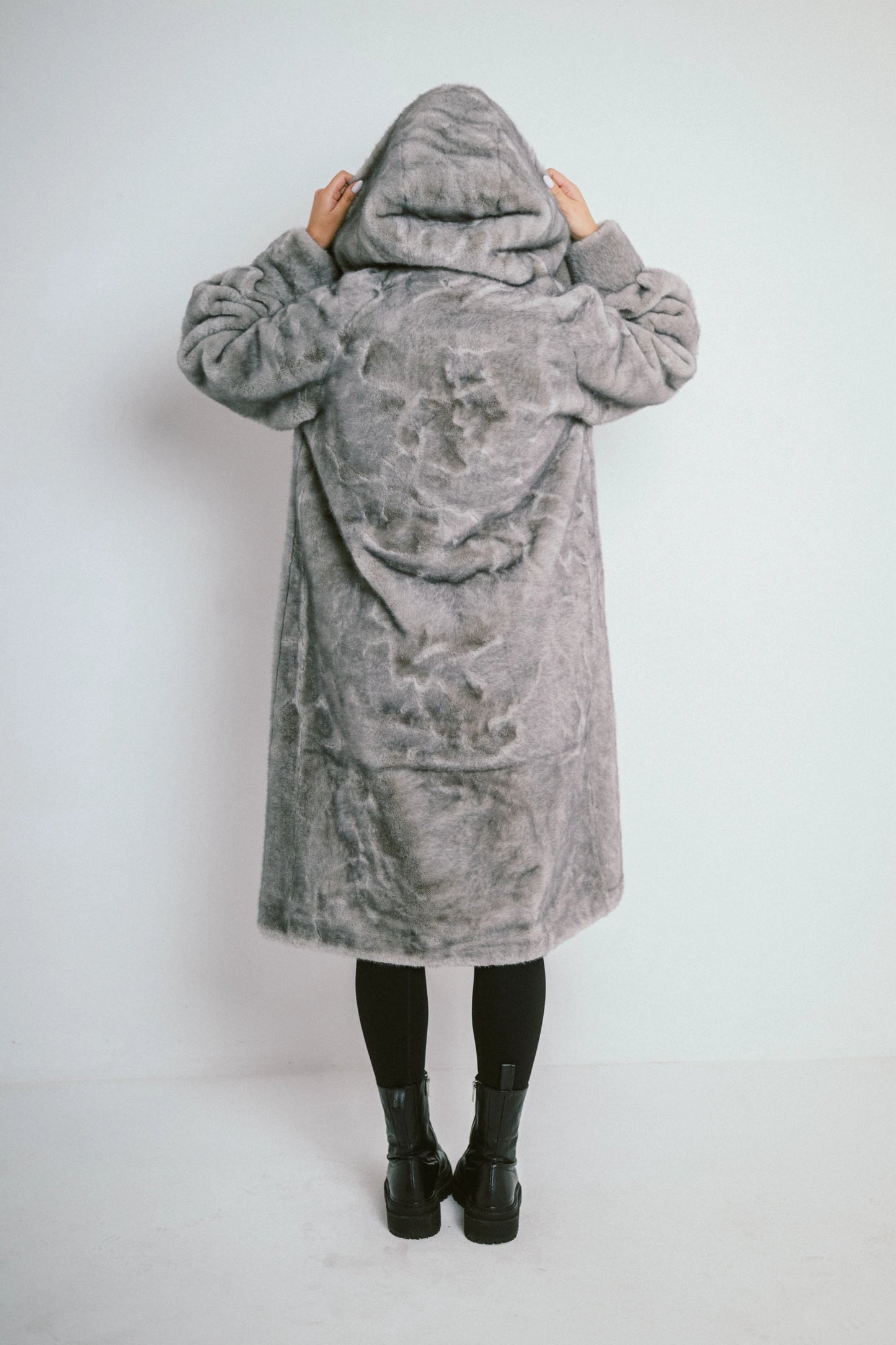 Hooded Faux Fur Coat – Comfortable Straight Fit