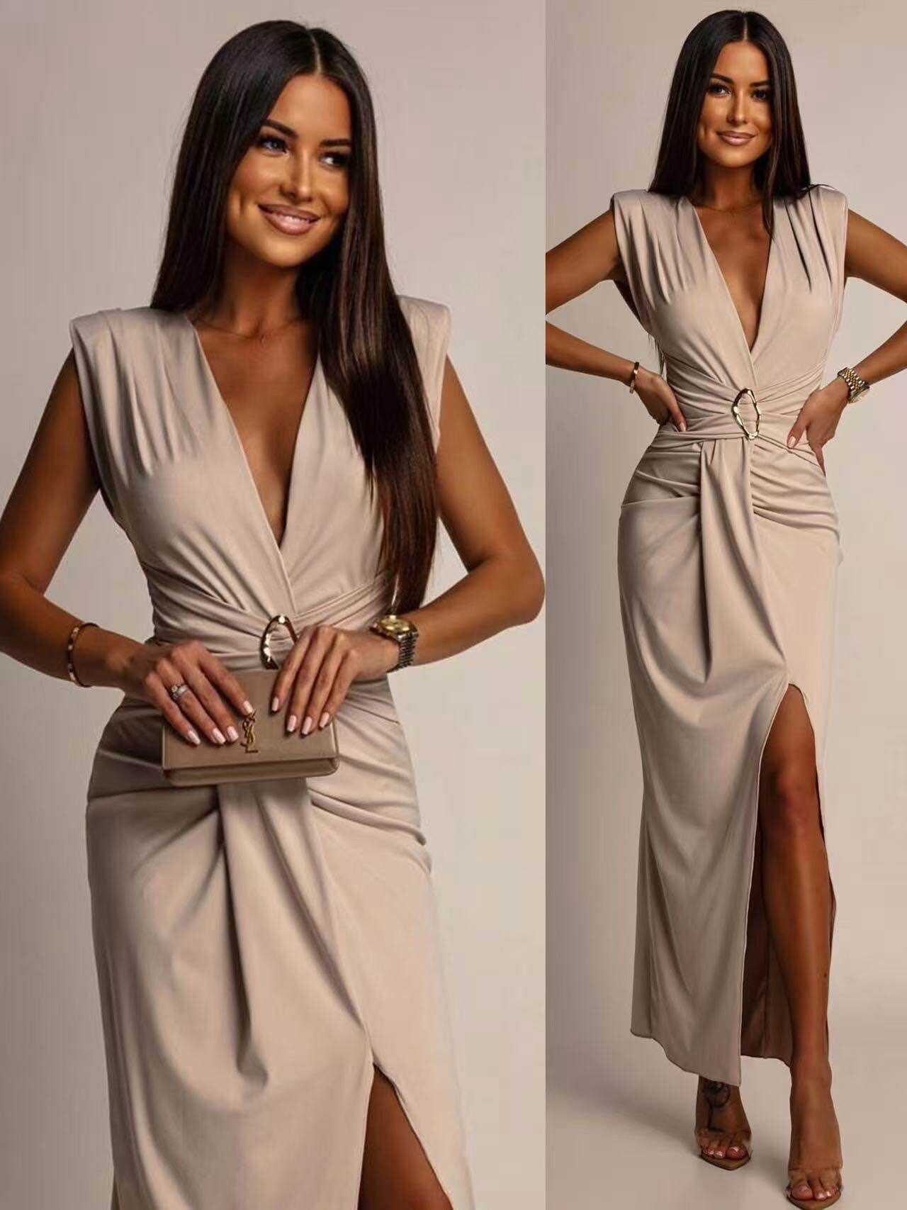 Chic dress - split, V -neck, ring detail