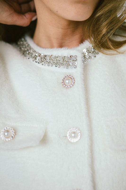 SERENA – Elegant short jacket with embellished collar and faux fur cuffs