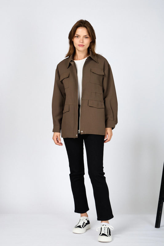 Short jacket with four flap pockets – modern utility style