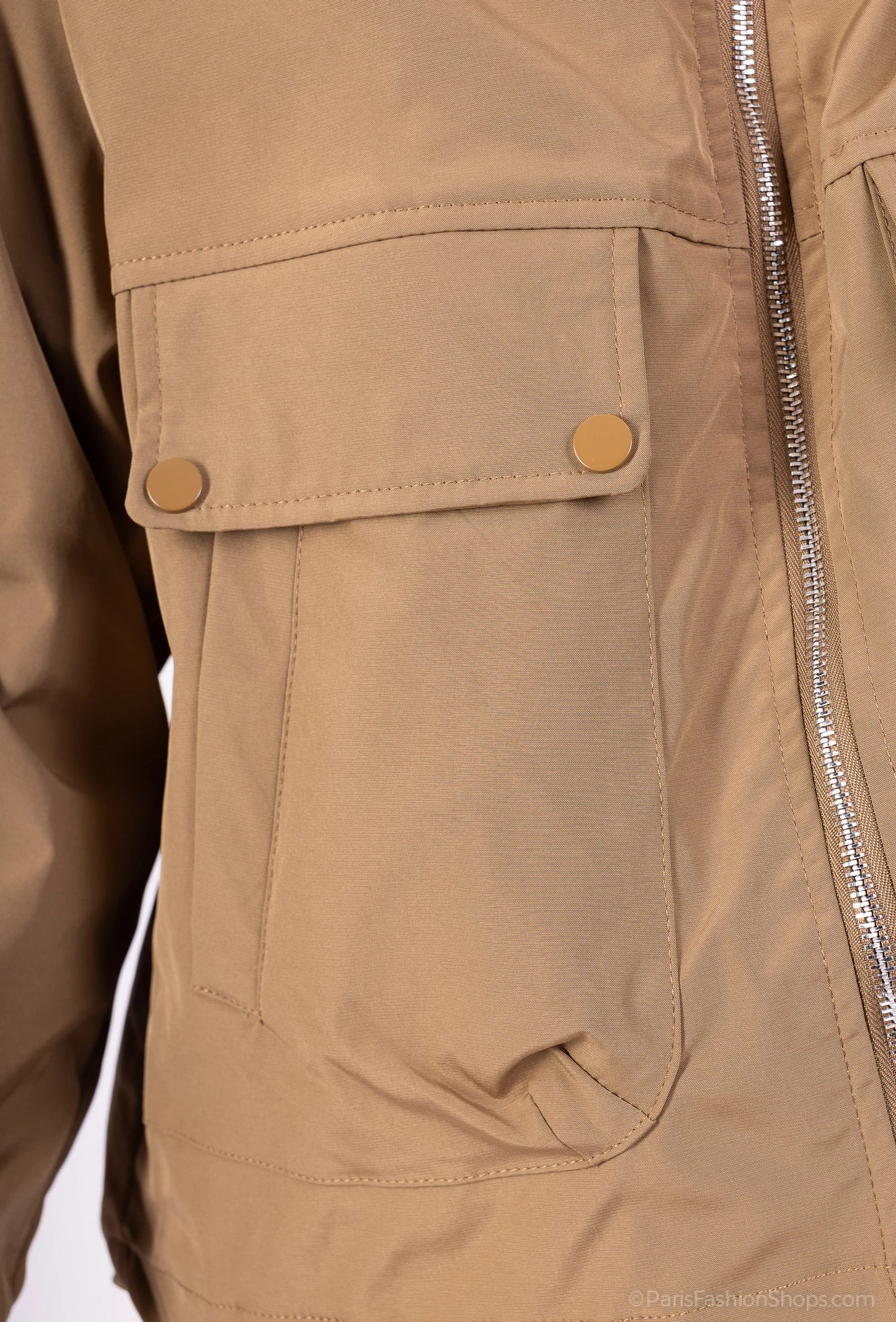 Short jacket with four flap pockets – modern utility vibe