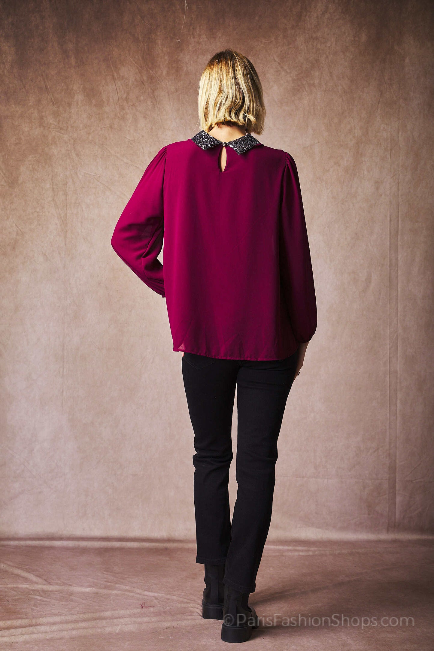 Sequin collar blouse