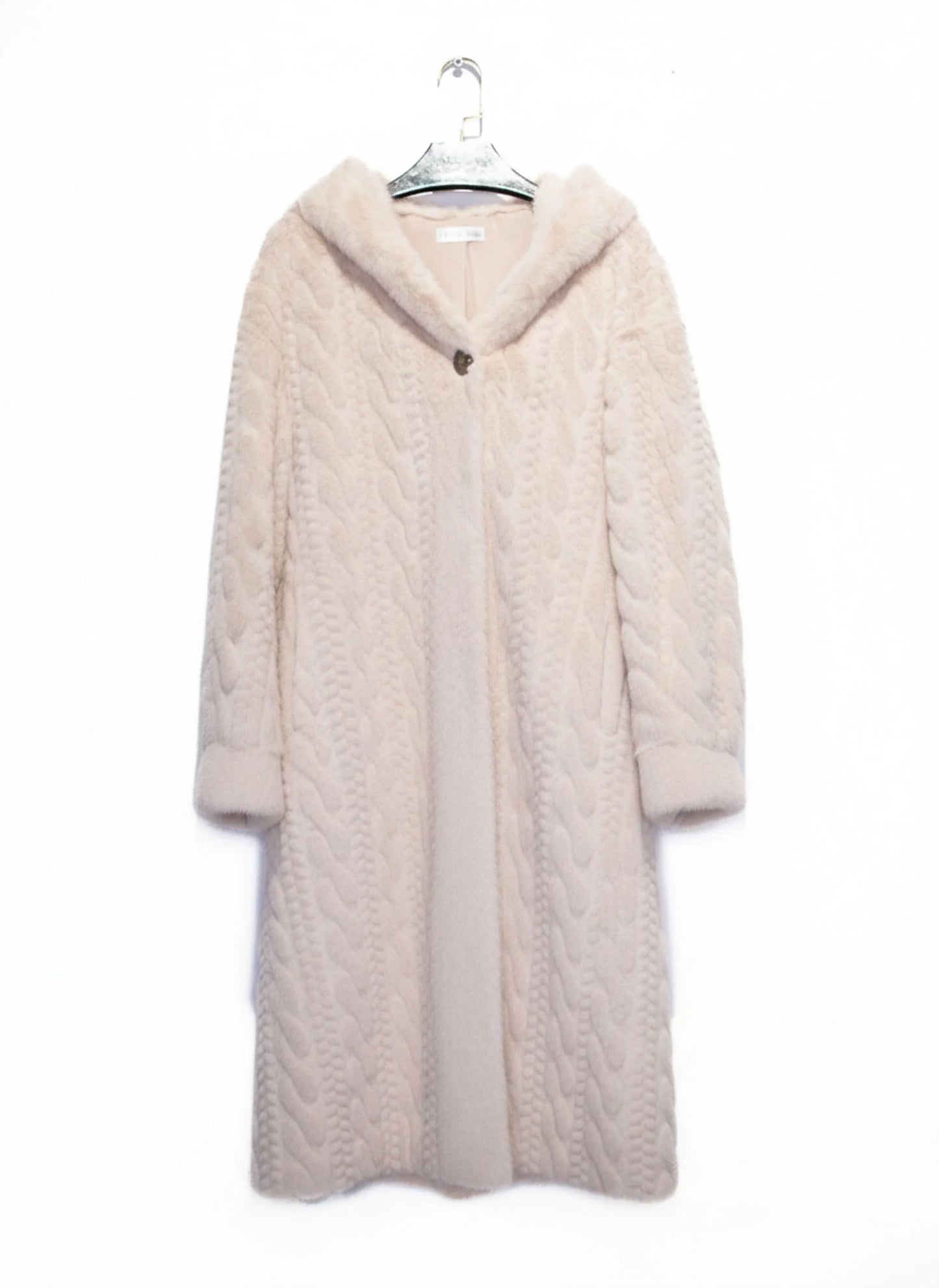 Long twisted faux fur coat with hood – Warm and elegant cocoon style
