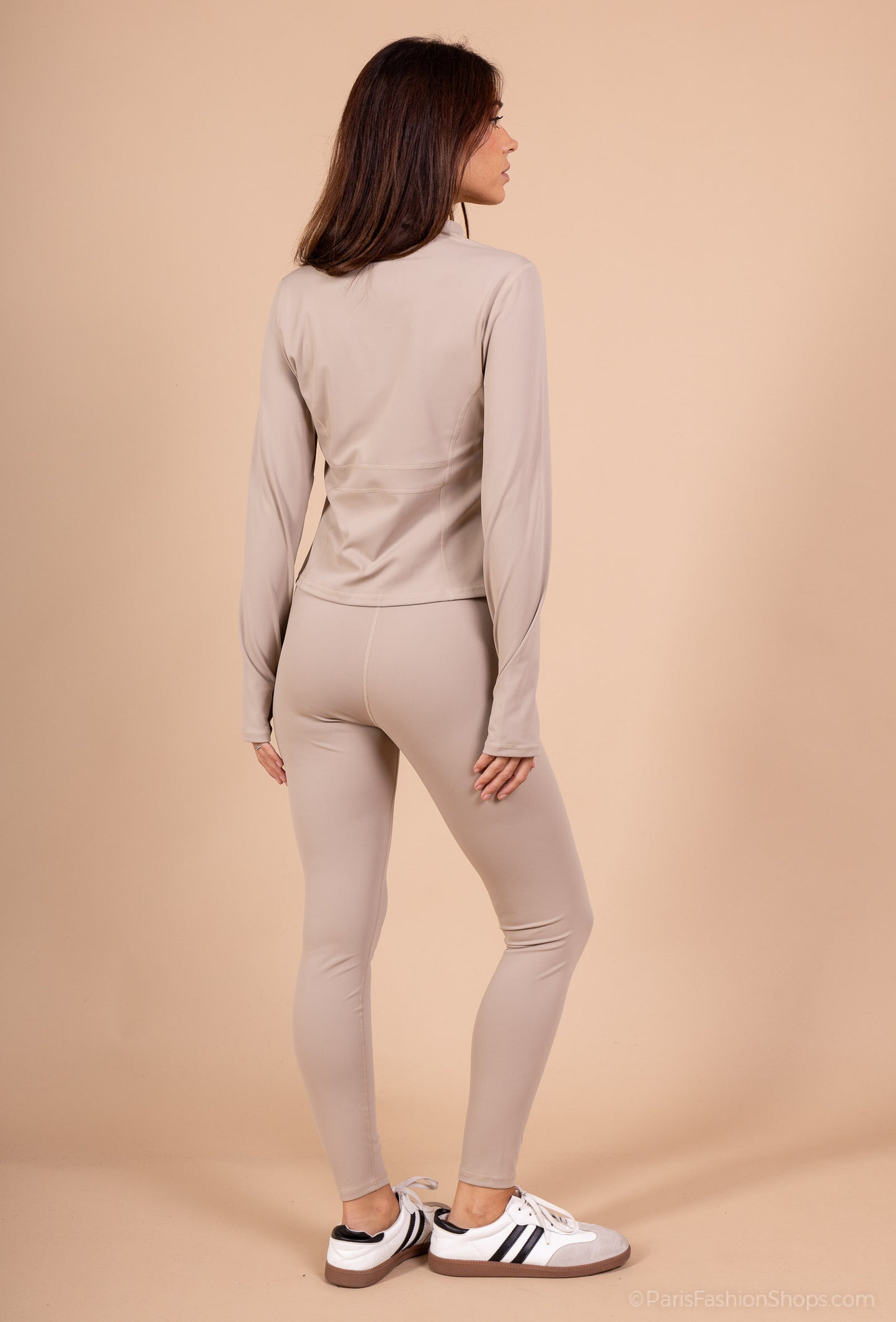 2-piece sports set – Zip-up high neck top + high-waisted leggings – Second-skin fit