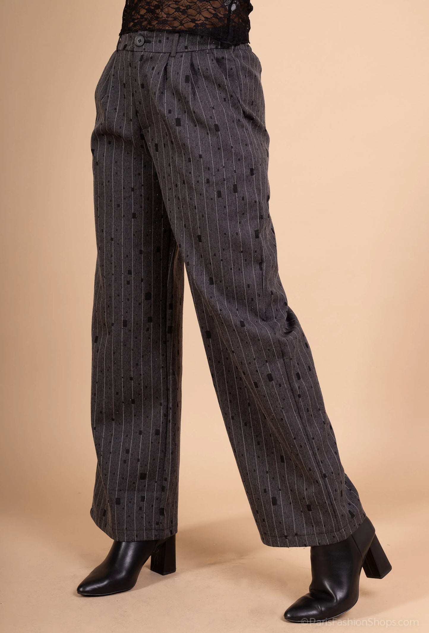 Wide pleated pants with stripes and polka dots