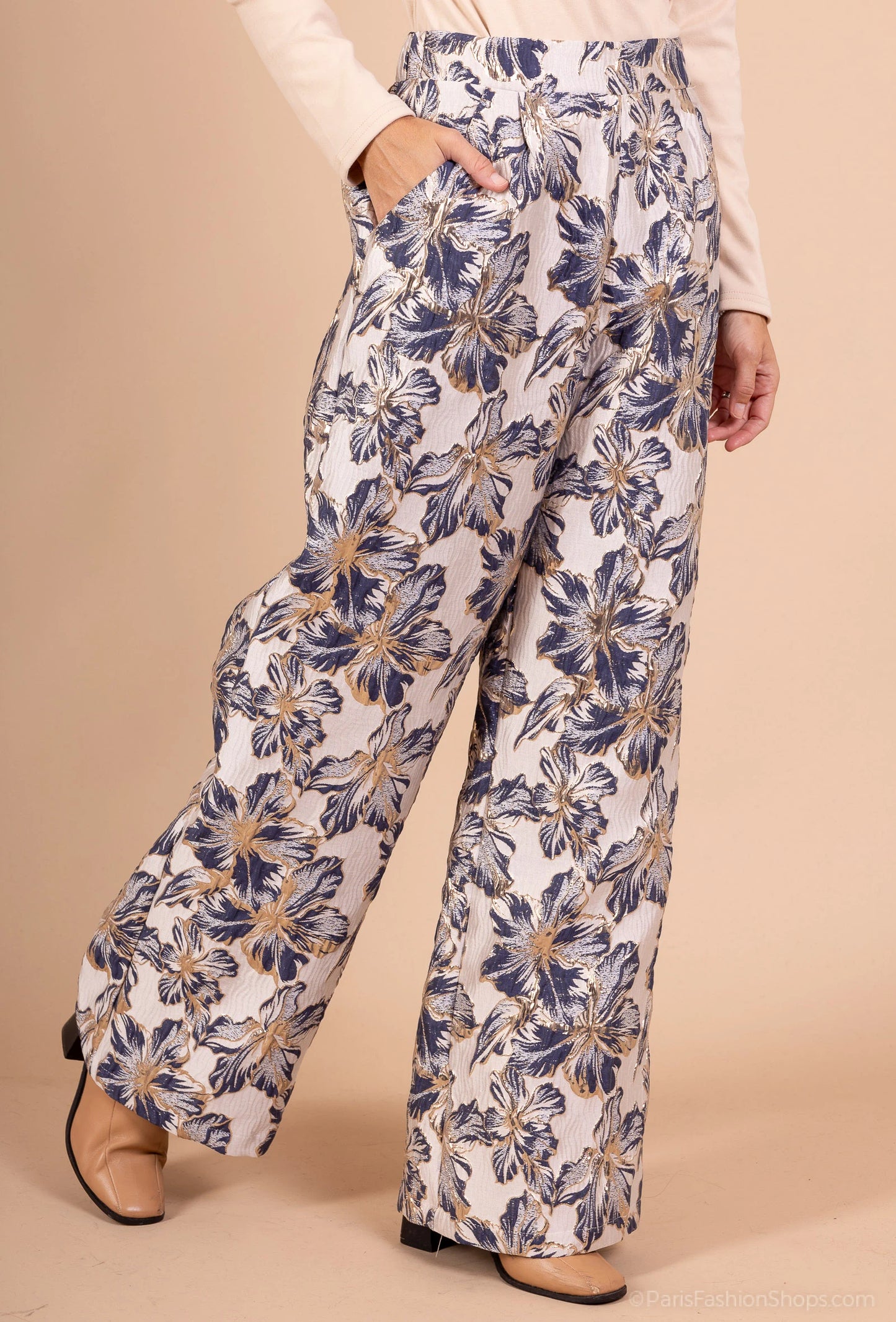 PALOMA – Flowing jacquard floral trousers
