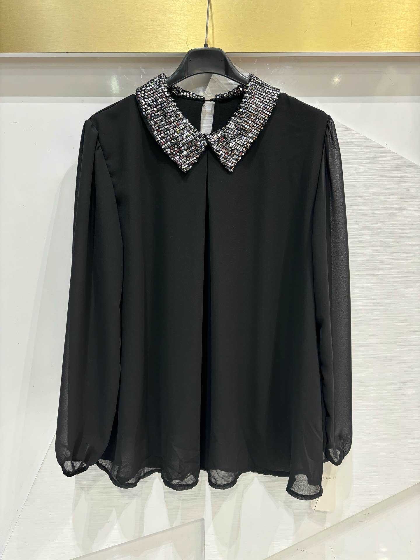 Sequin collar blouse