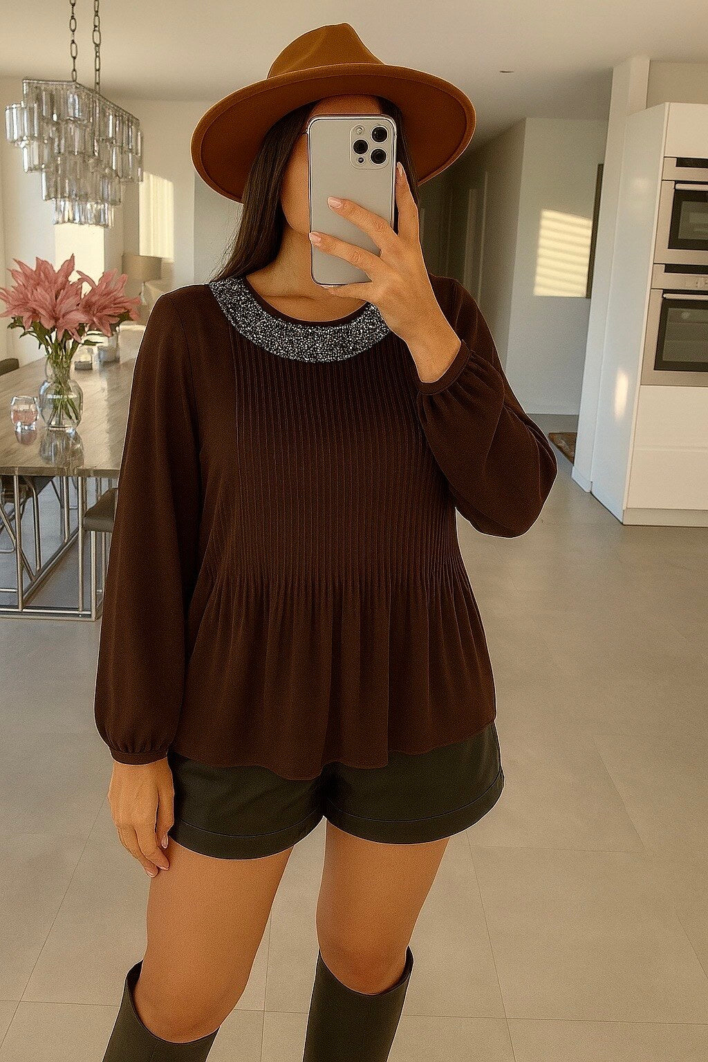 Pleated sequin blouse with lining