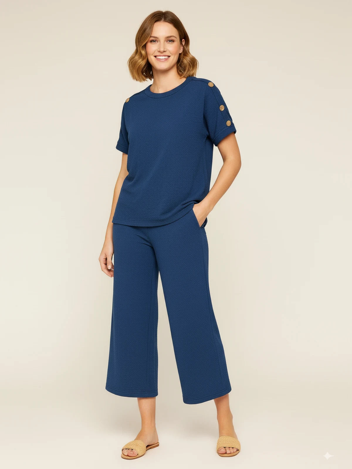 Ladies 8-button on shoulder trousers set