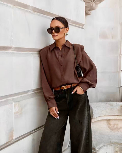 Structured shoulder buttons shirt