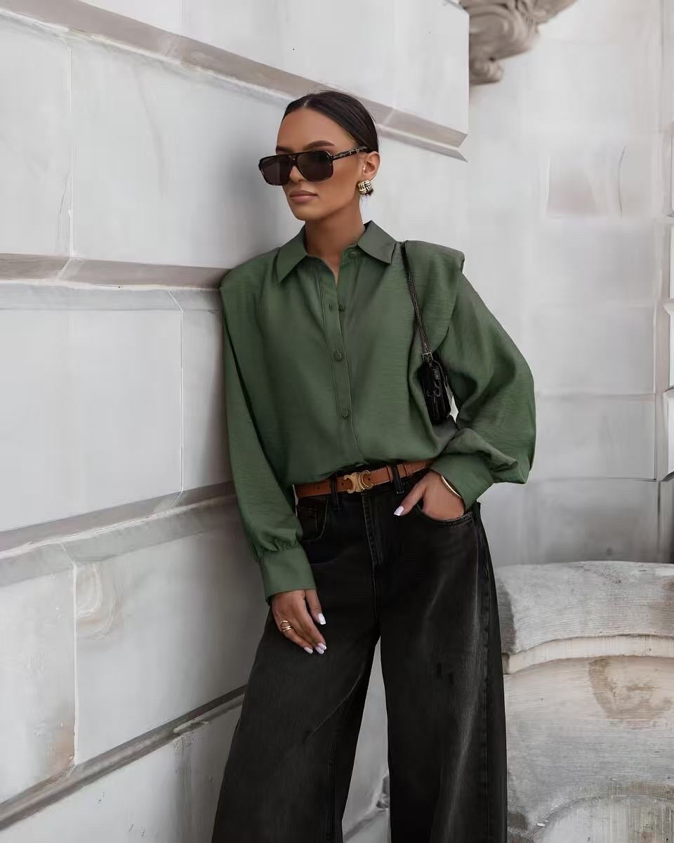 Structured shoulder buttons shirt