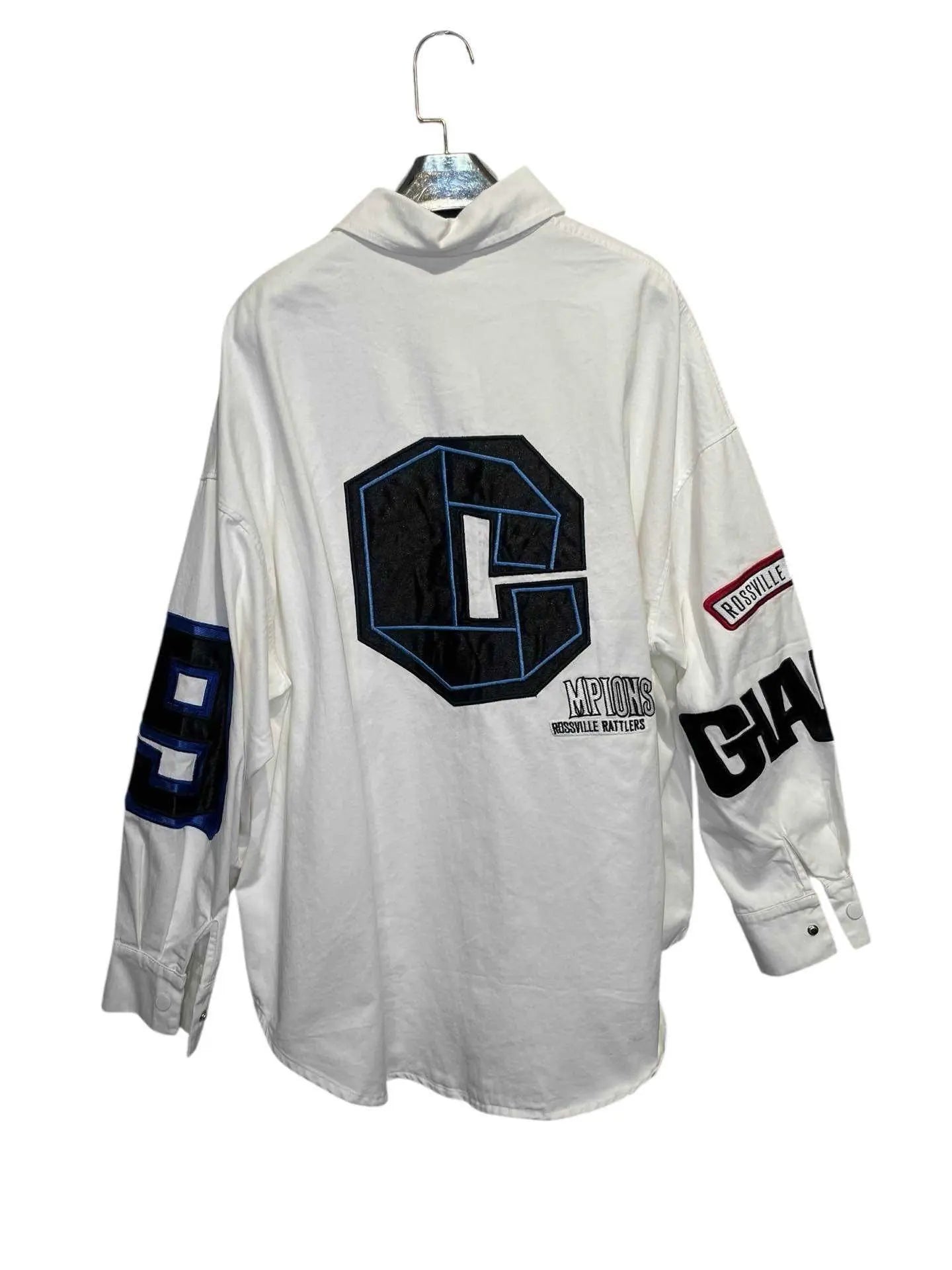 Trendy streetwear oversized shirt with embroidered patches