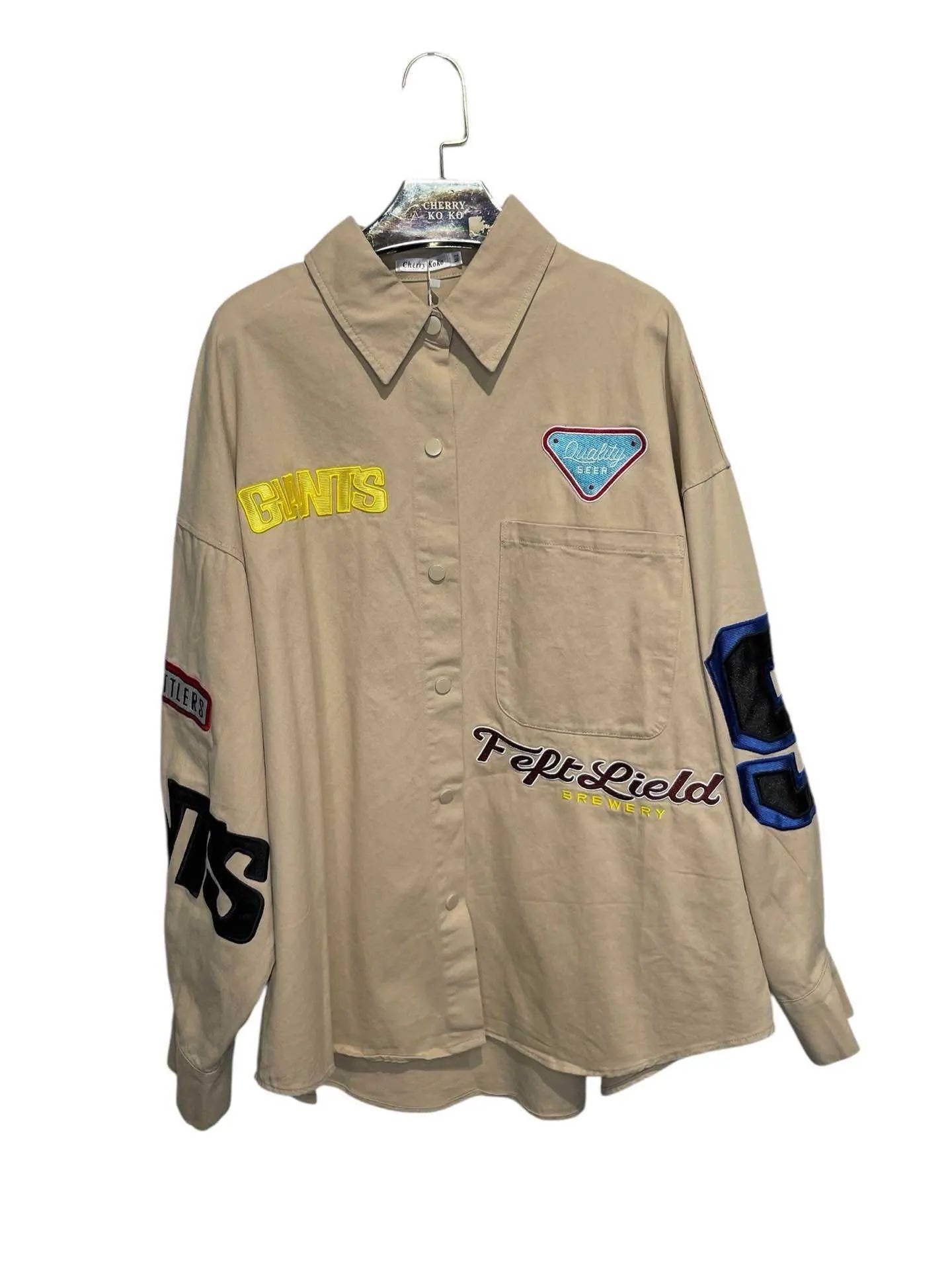 Trendy streetwear oversized shirt with embroidered patches