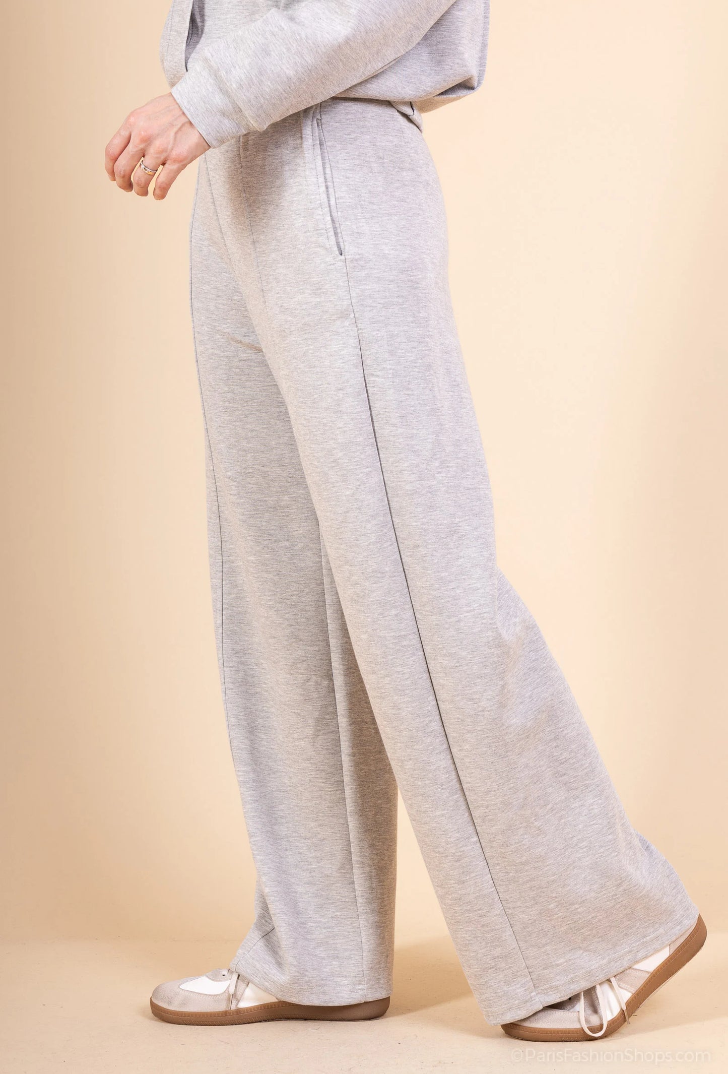 DENVER – High-waisted soft wide leg pants
