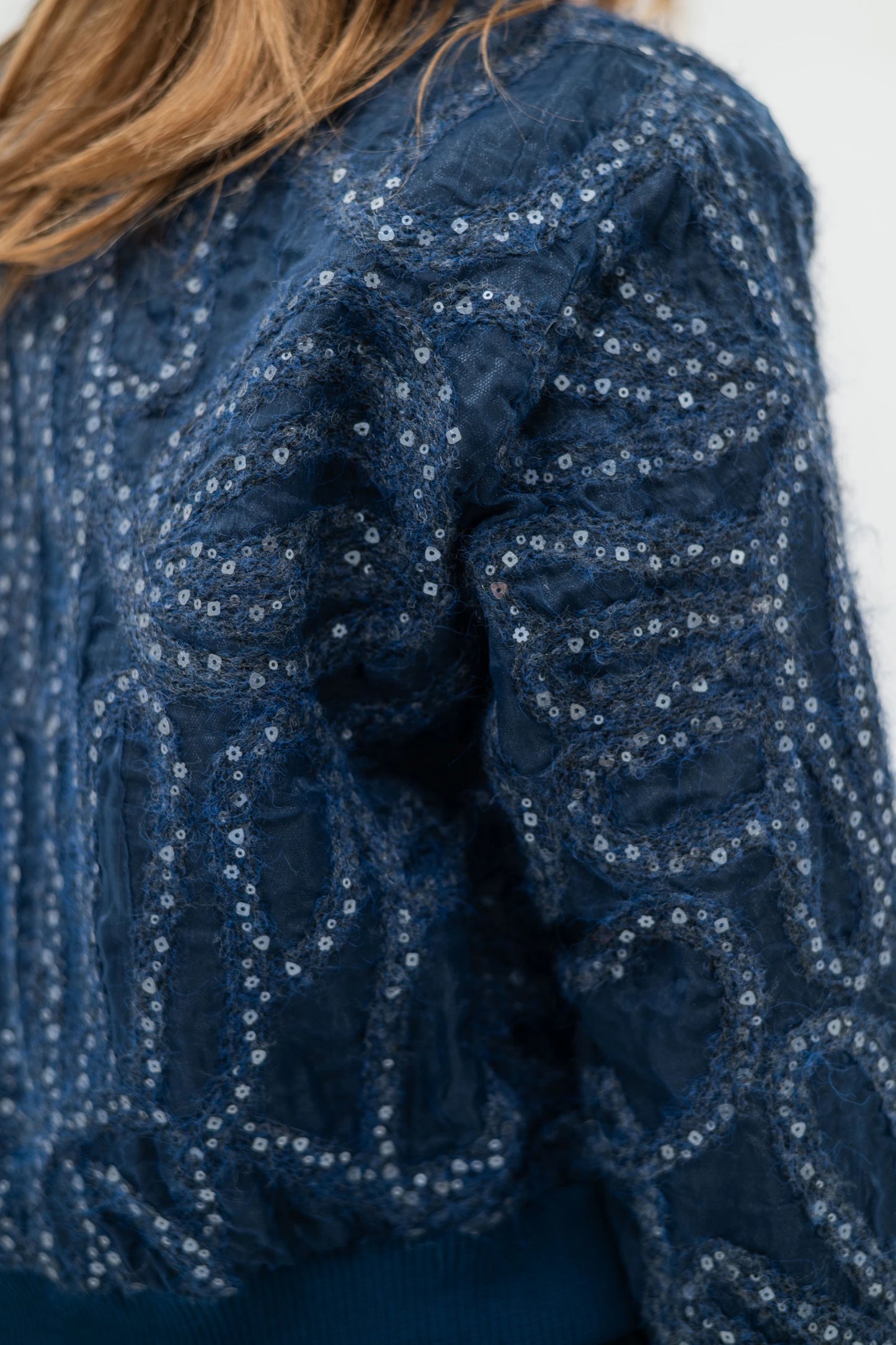 DENVER – Short textured knit jacket with sequins
