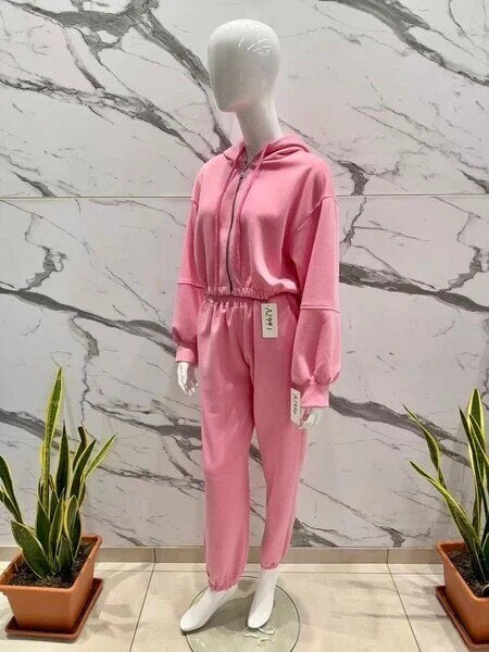 Casual chic set – Zip-up hooded jacket and elastic waist pants