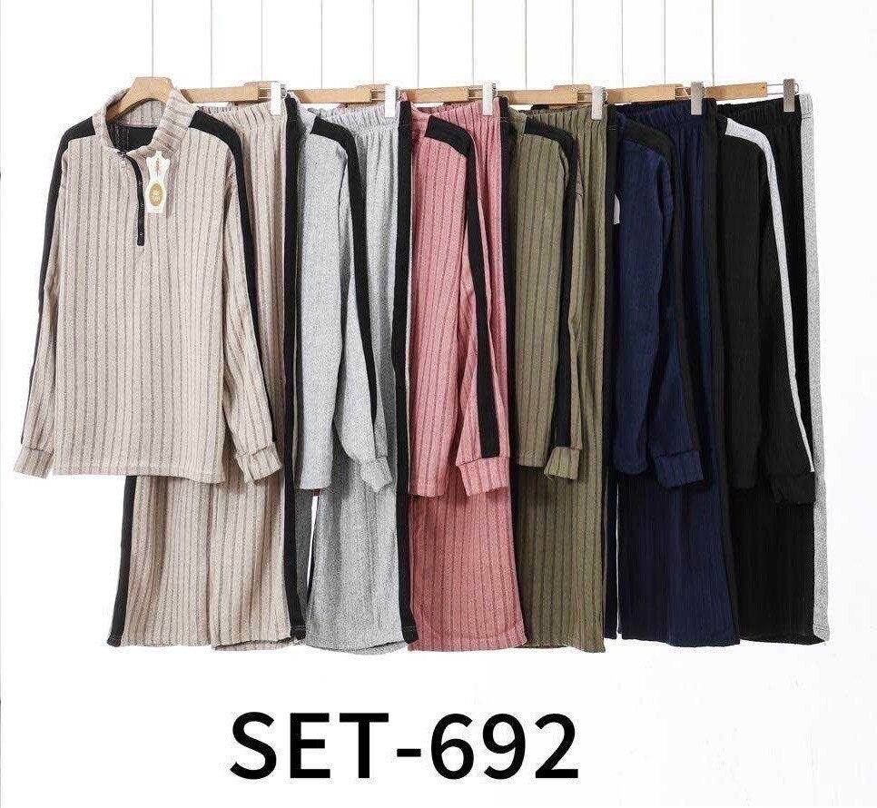 Trendy sweater set with black band