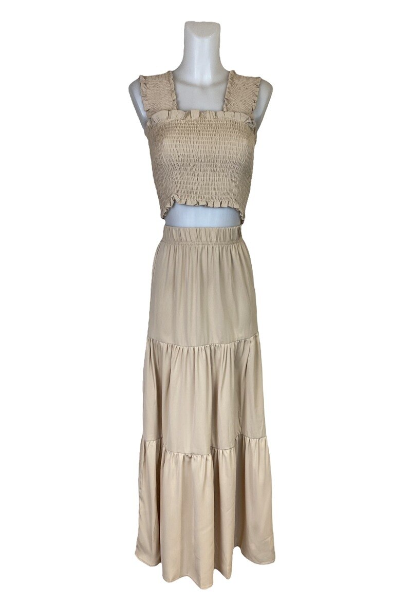 PLAIN TOP AND SKIRT SET