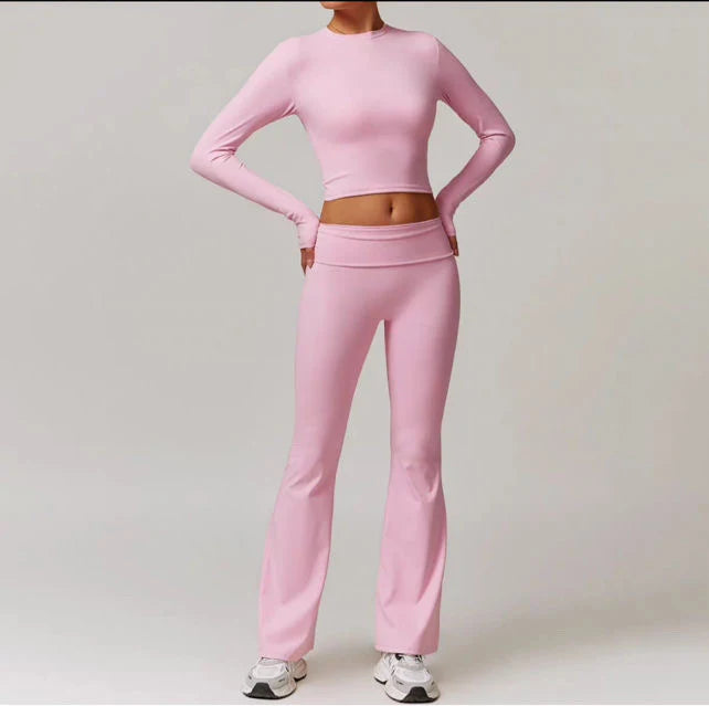 Women's high-waisted flare sports set with long sleeves and shaping fabric