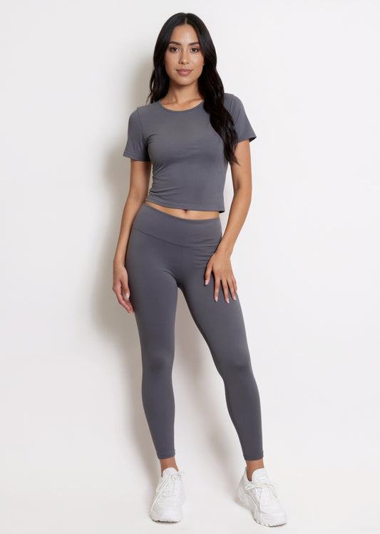 Women's sports set short sleeve t-shirt high-waisted leggings smooth stretchy second-skin daily comfort and support