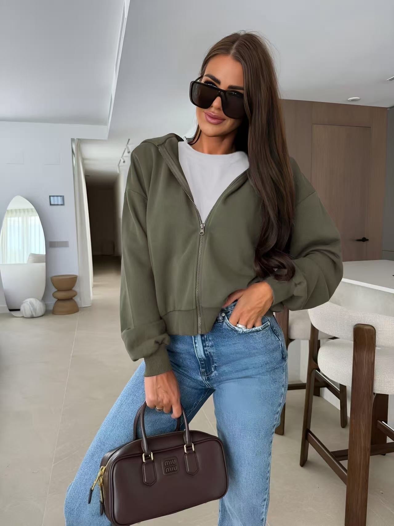 Hoodie with zip and pockets