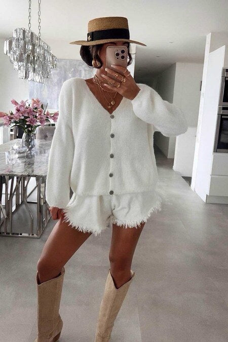 Super soft cardigan with 20% baby alpaca and buttons