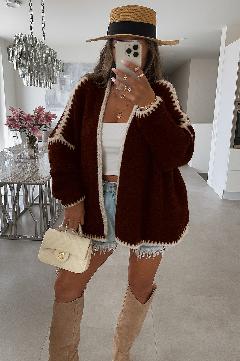 Open vest with border details