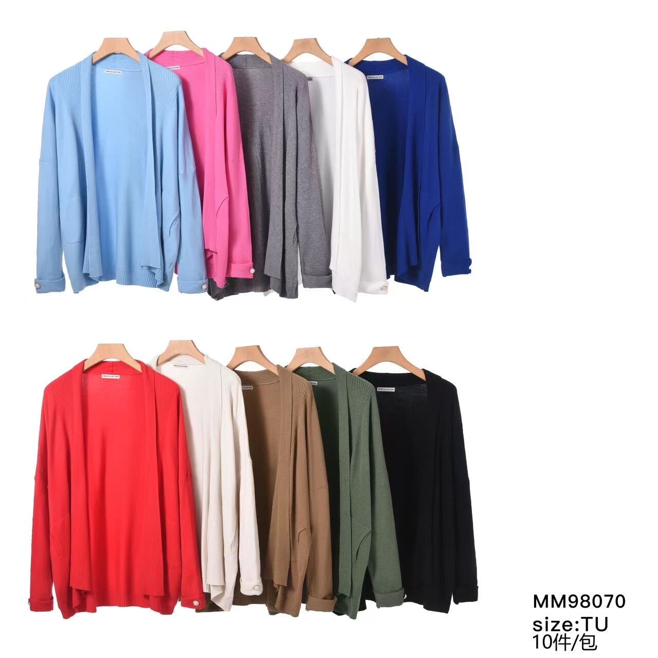 Oversized open cardigan with gold button sleeve pockets