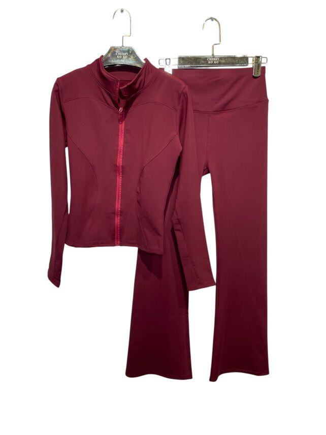 KYRA – Sport set with zip-up jacket and flared pants, lined with thick fleece