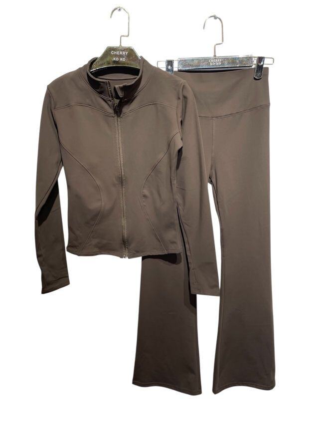 KYRA – Sport set with zip-up jacket and flared pants, lined with thick fleece