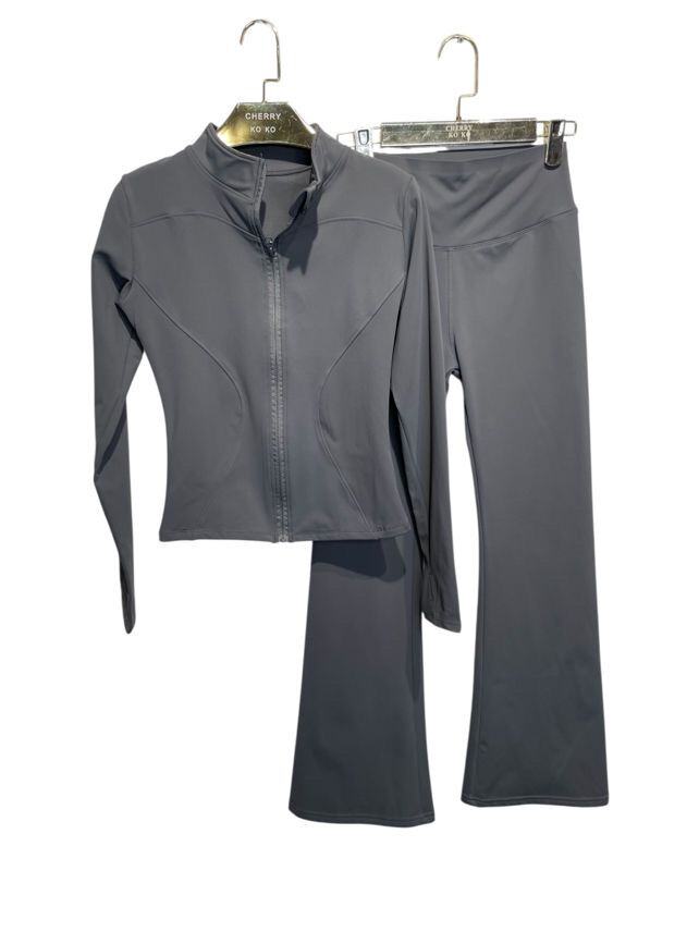 KYRA – Sport set with zip-up jacket and flared pants, lined with thick fleece