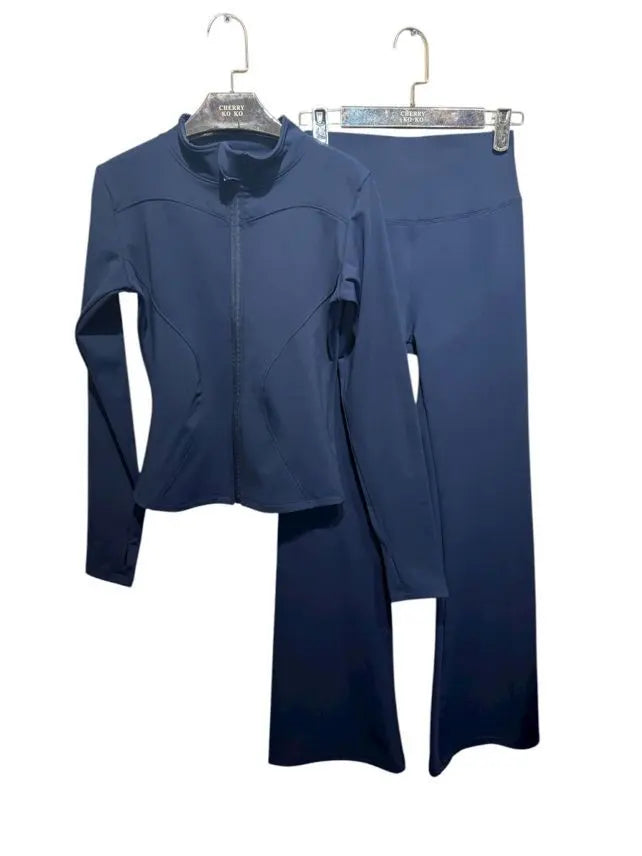 KYRA – Sport set with zip-up jacket and flared pants, lined with thick fleece