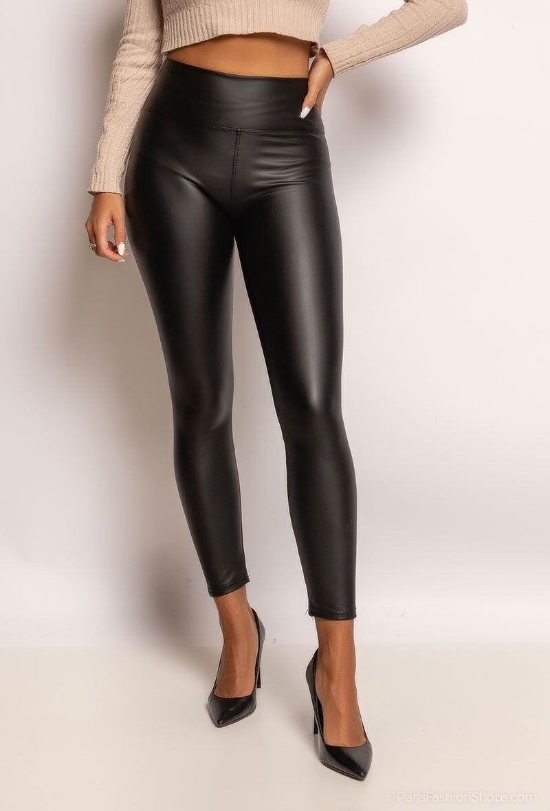 High-waisted leather-look leggings with soft velvet lining