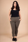 Plus size pocket leggings with rhinestones