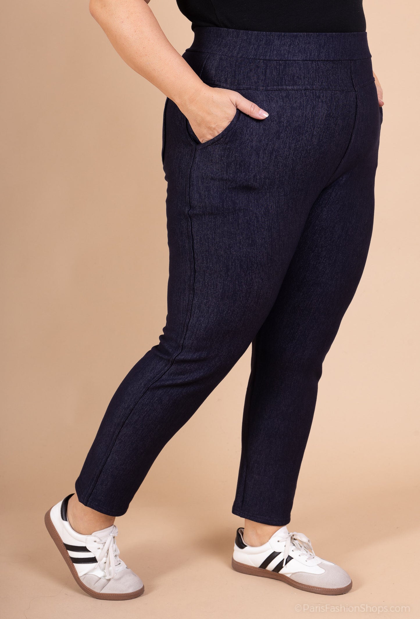 Women's Plus Size Leggings with Pockets