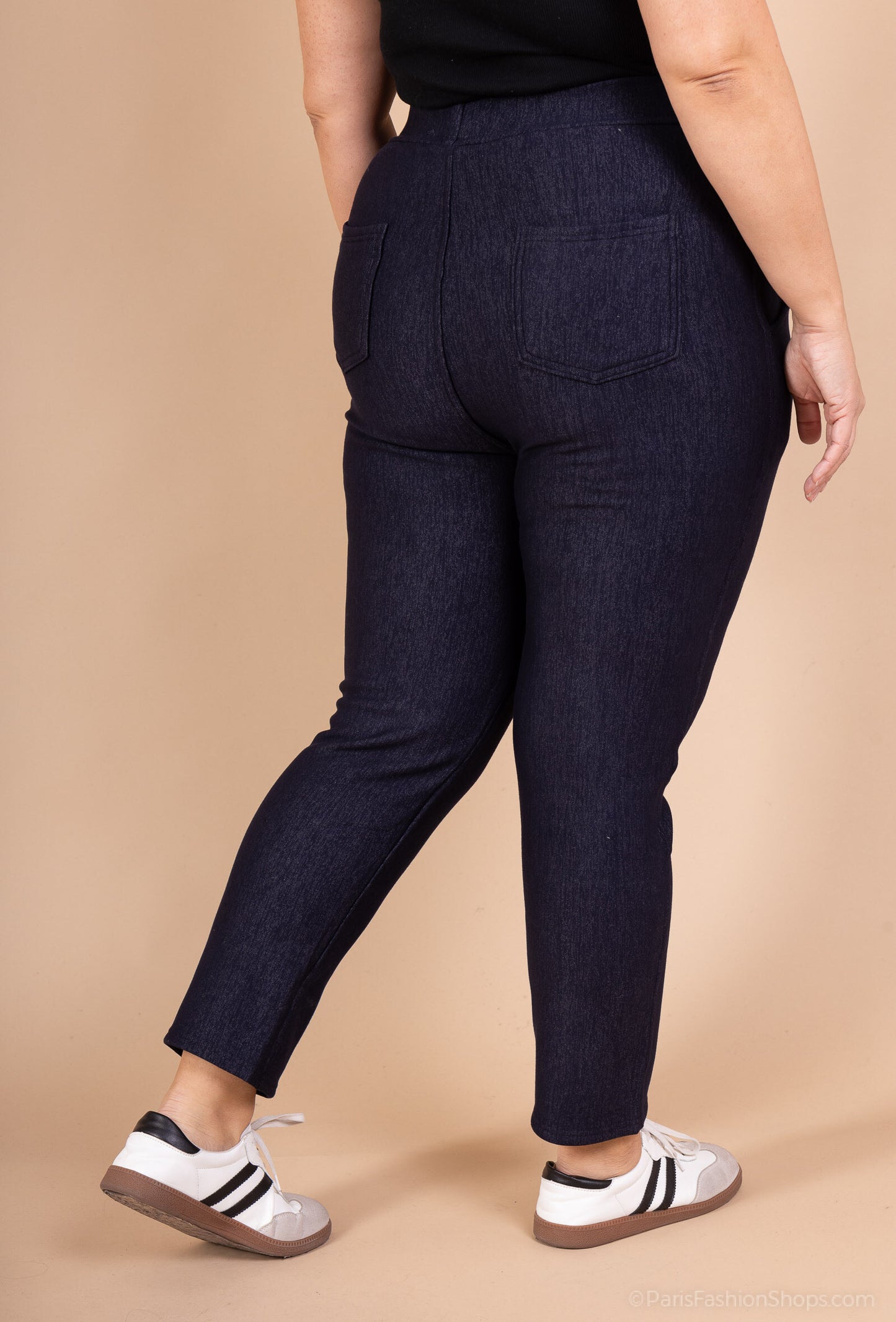 Women's Plus Size Leggings with Pockets