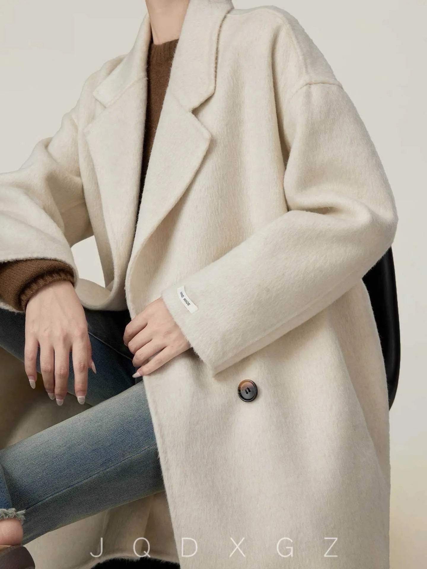 LEONA – Long coat in pure wool