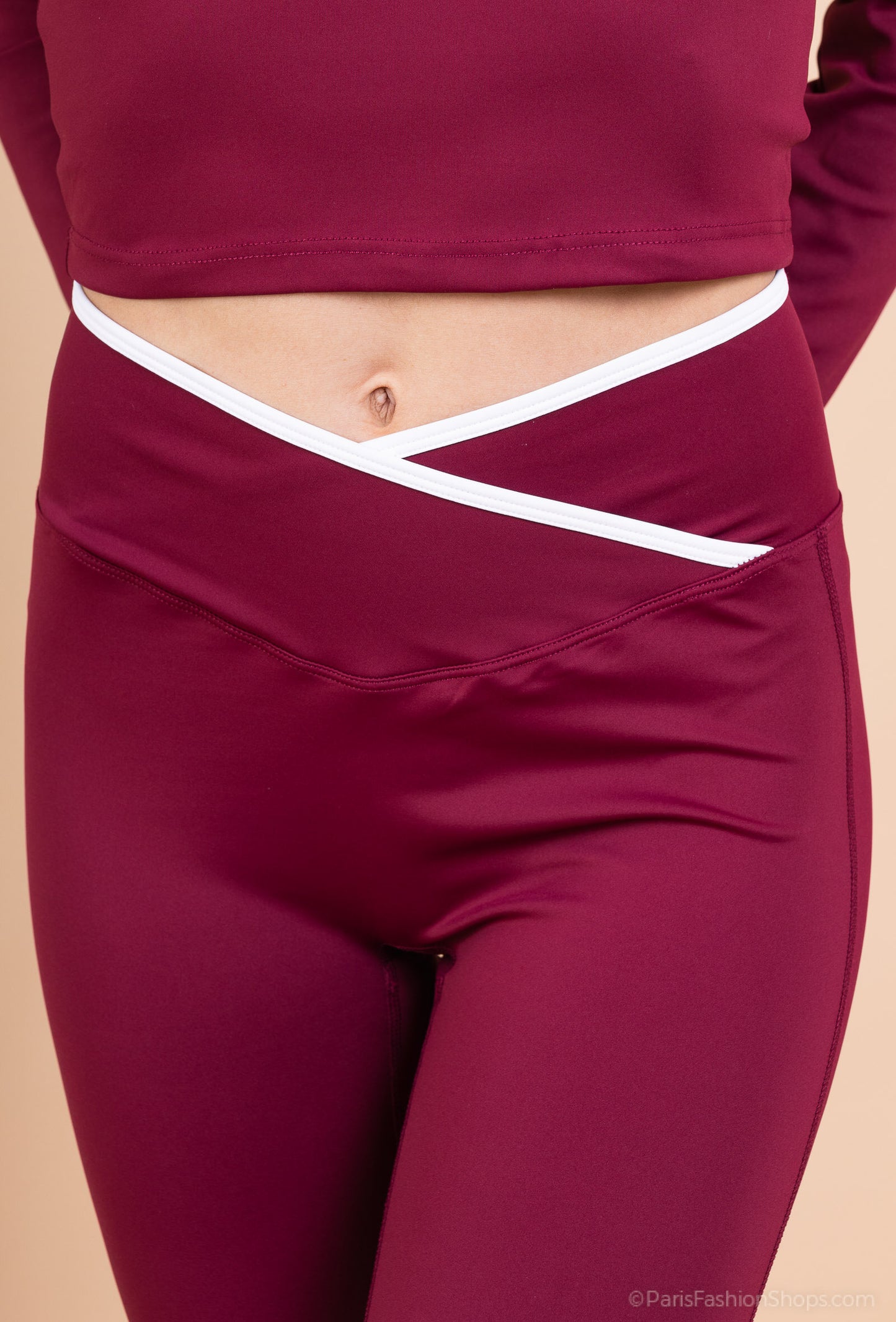 LYANA – Crossed top and flared pants set with contrasting details