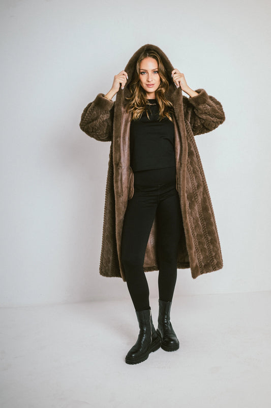 Long twisted faux fur coat with hood – Warm and elegant cocoon style