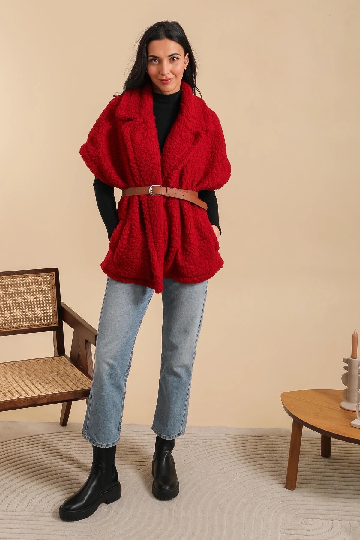 Mid-length sheepskin coat with belt and lining