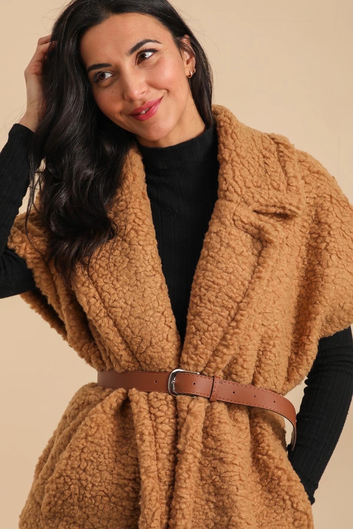 Mid-length sheepskin coat with belt and lining