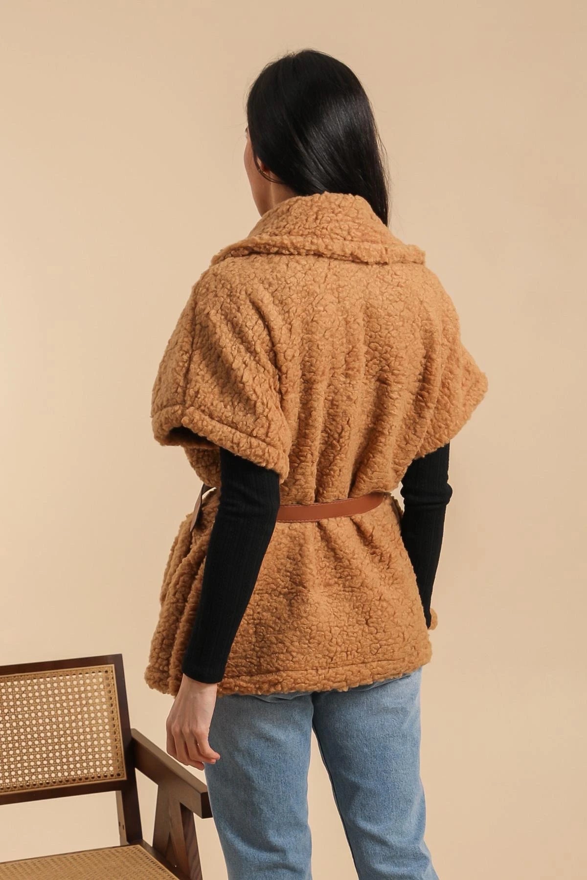 Mid-length sheepskin coat with belt and lining