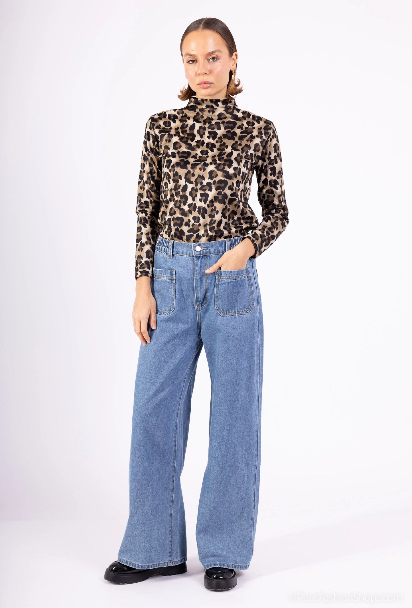 DENVER – Belted oversized denim set